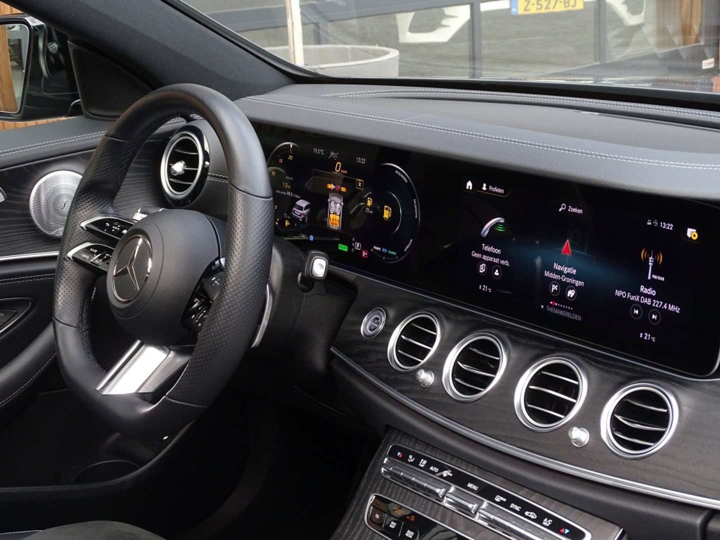 Mercedes-Benz E-Klasse Estate 200 automaat / AMG pakket / Burmester / 360° camera / LED