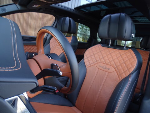 Bentley Bentayga 4.0 V8 550PK / Naim / 4-pers VIP / massage / black ed. / 360°