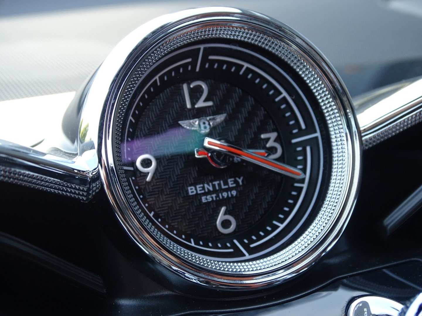 Bentley Bentayga 4.0 V8 550PK / Naim / 4-pers VIP / massage / black ed. / 360°