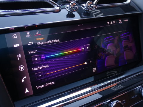 Bentley Bentayga 4.0 V8 550PK / Naim / 4-pers VIP / massage / black ed. / 360°