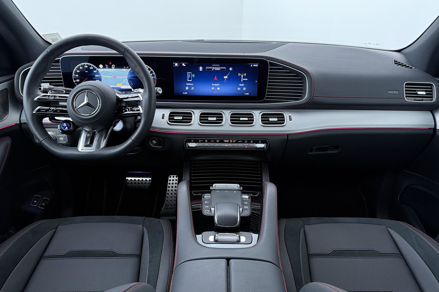 Mercedes-Benz GLE 53 AMG 4MATIC+ | Luchtvering | Panoramadak | Trekhaak | Burmester | 360° Camera | 21 Inch
