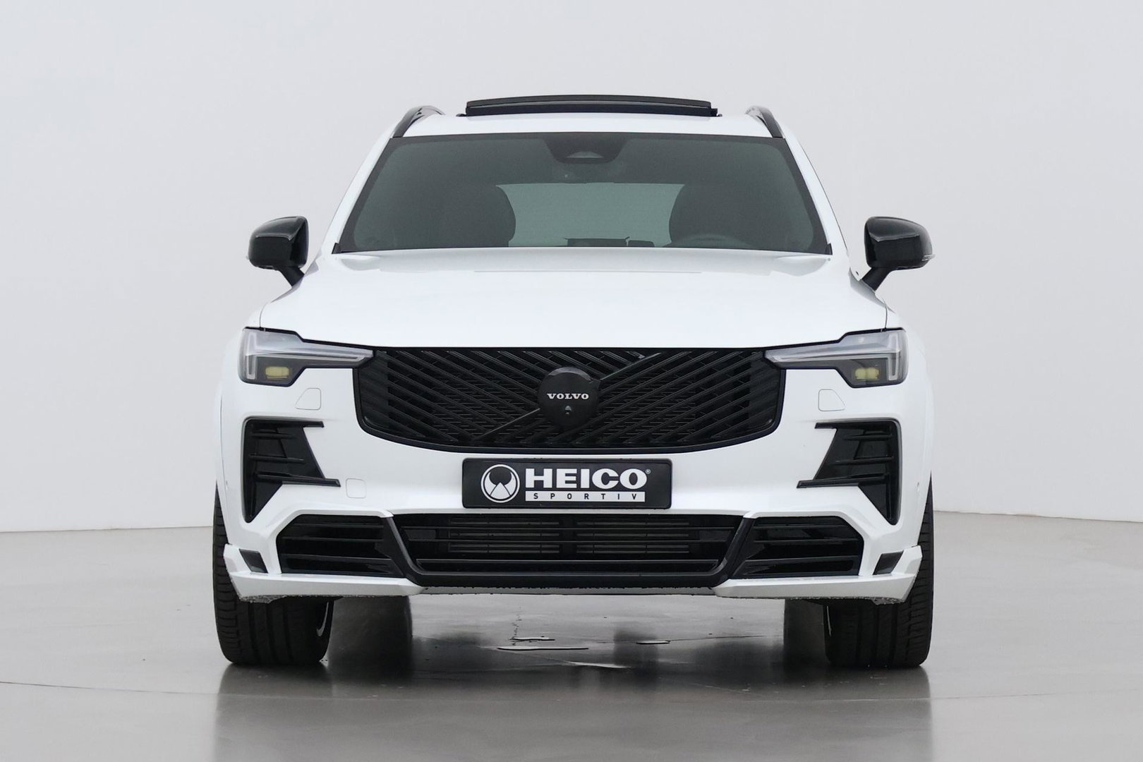 Volvo XC90 T8 Ultra Black Edition | HEICO | Bowers&Wilkins | Luchtvering | Panoramadak | Ventilatie+Massage | Head-Up | 21 Inch