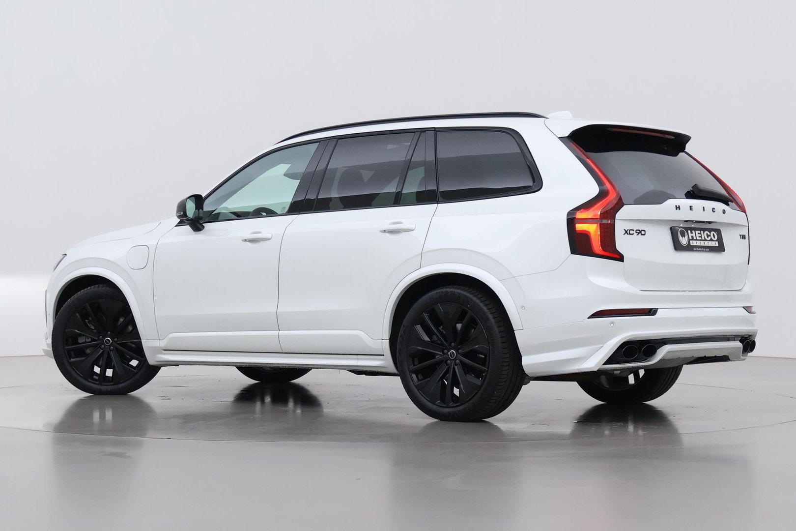 Volvo XC90 T8 Ultra Black Edition | HEICO | Bowers&Wilkins | Luchtvering | Panoramadak | Ventilatie+Massage | Head-Up | 21 Inch