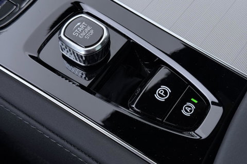 Volvo XC90 T8 Ultra Black Edition | HEICO | Bowers&Wilkins | Luchtvering | Panoramadak | Ventilatie+Massage | Head-Up | 21 Inch
