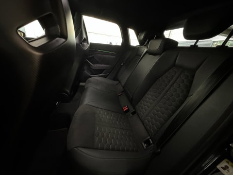 Audi RS3 Sportback 2.5 TFSI quattro Pano|Sonos|Carbon|Kuipstoelen|Hulk