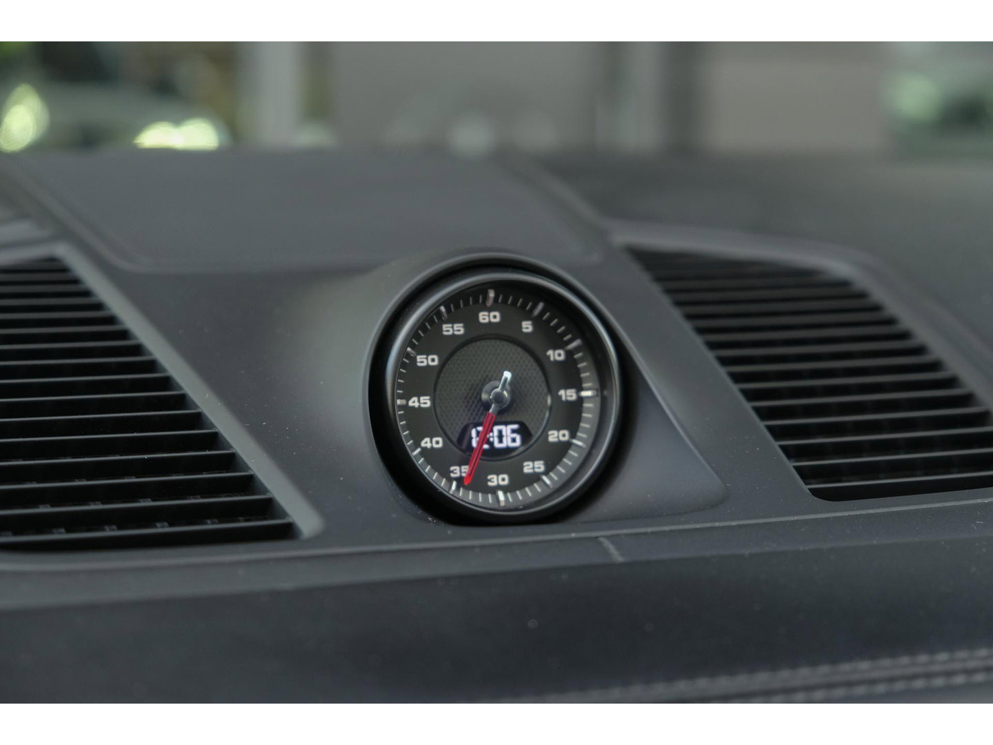 Porsche Cayenne S 2.9 V6 441pk Panoramadak Luchtvering Matrix led Comfortstoelen Memory Camera 21" LMV