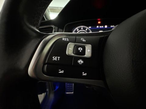 Volkswagen Golf 1.5 TSI R-Line Pano|Dynaudio|Sfeerverlichting|Camera