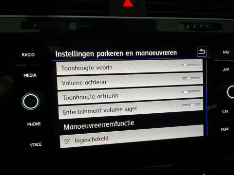 Volkswagen Golf 1.5 TSI R-Line Pano|Dynaudio|Sfeerverlichting|Camera