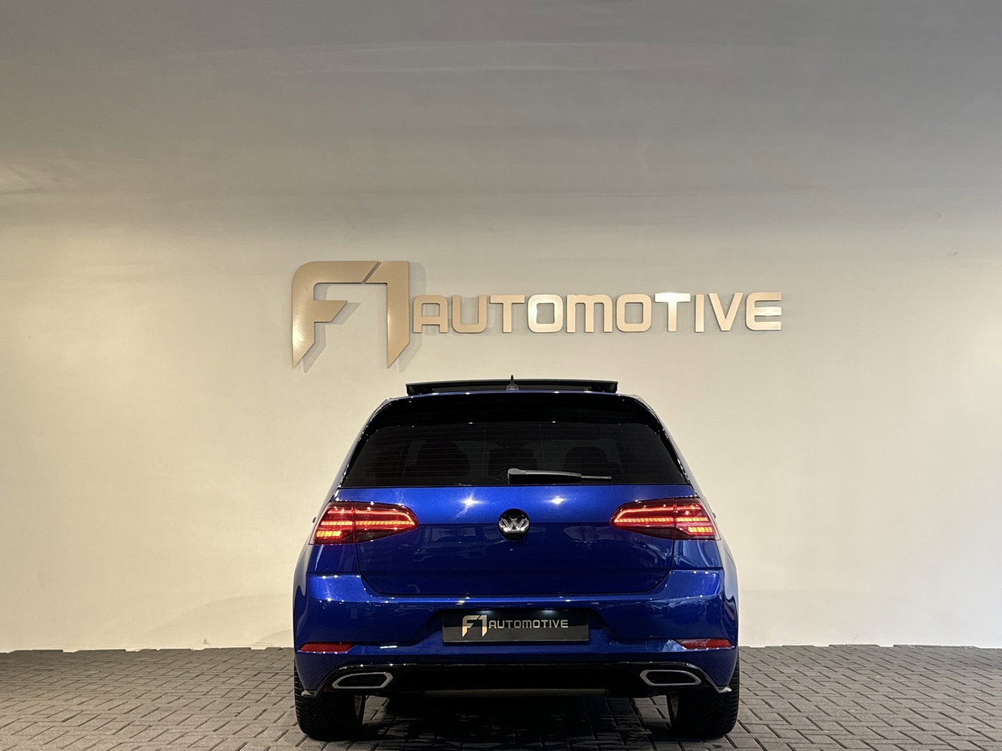 Volkswagen Golf 1.5 TSI R-Line Pano|Dynaudio|Sfeerverlichting|Camera