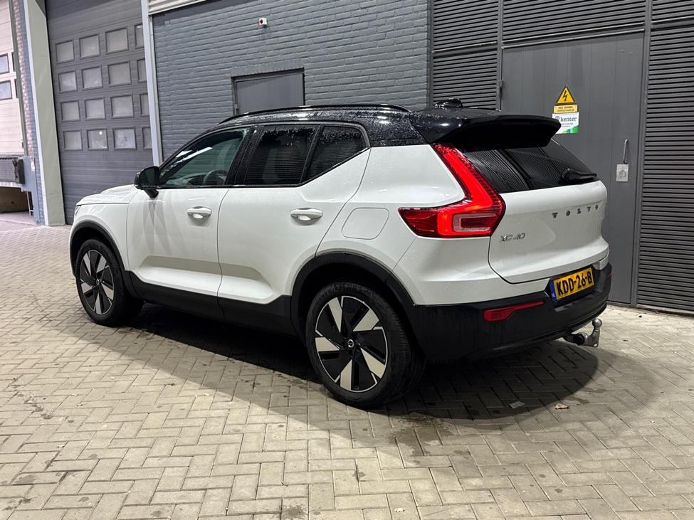 Volvo XC40 Single Motor Extened Range Core | 82 kWh | Trekhaak | Camera | Getint glas | Cruise Control | 19 Inch