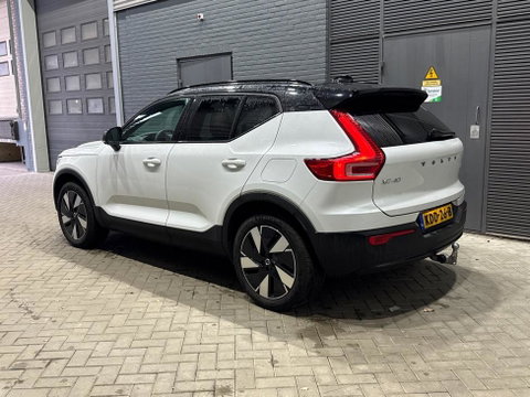 Volvo XC40 Single Motor Extened Range Core | 82 kWh | Trekhaak | Camera | Getint glas | Cruise Control | 19 Inch