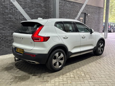 Volvo XC40 2.0 T4 Momentum | Harman/Kardon | Panoramadak | 360° Camera | Trekhaak | BLIS | Camera