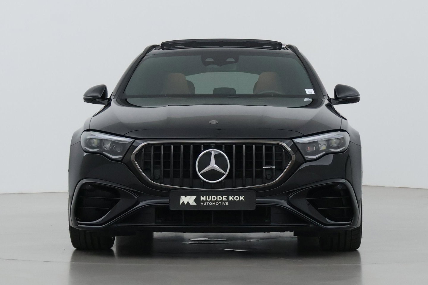 Mercedes-Benz E-Klasse 53 AMG 4MATIC+ | Nightpakket | Panoramadak | Burmester | Stoelverwarming+ventilatie | Head-Up | 21 Inch
