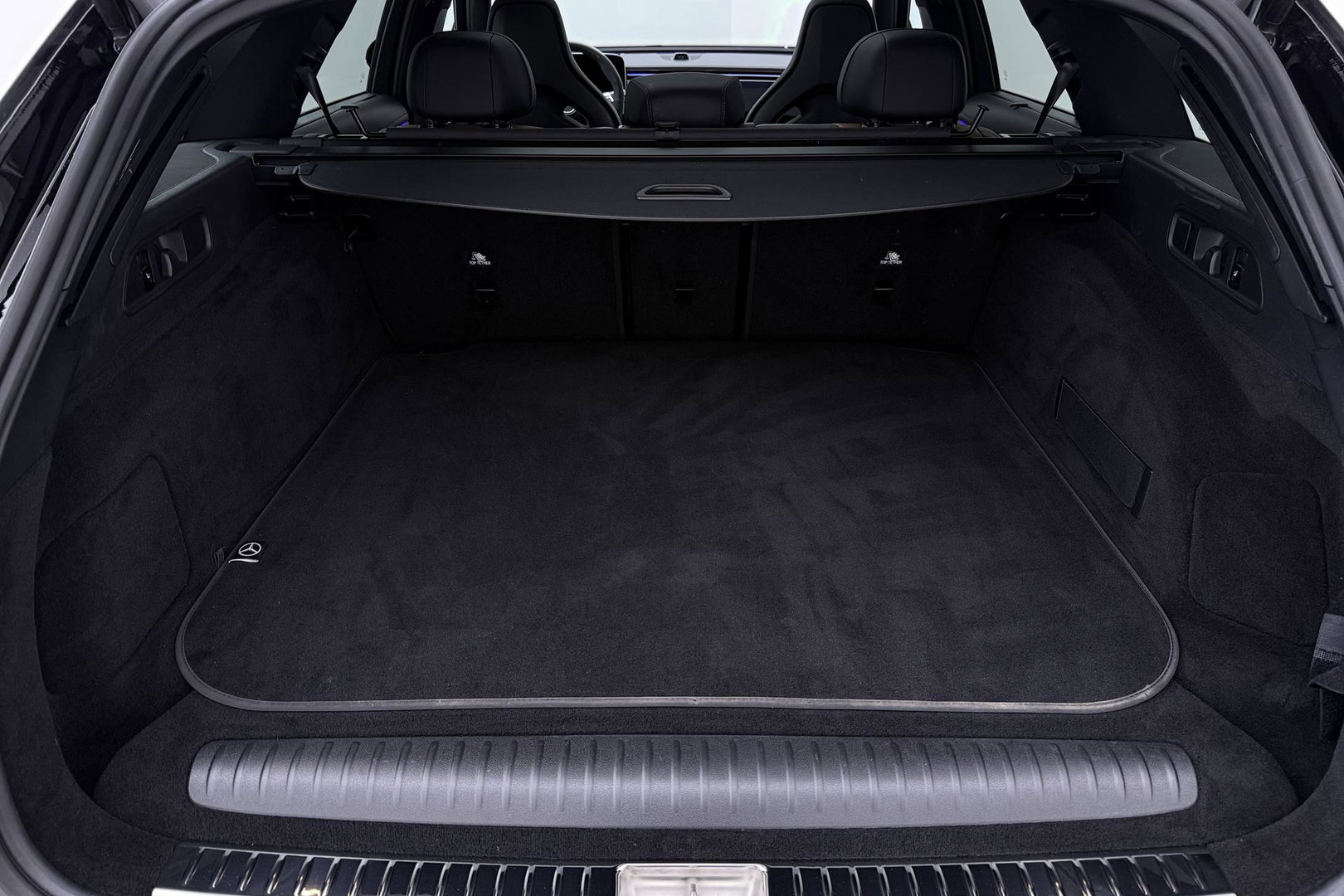 Mercedes-Benz E-Klasse 53 AMG 4MATIC+ | Nightpakket | Panoramadak | Burmester | Stoelverwarming+ventilatie | Head-Up | 21 Inch