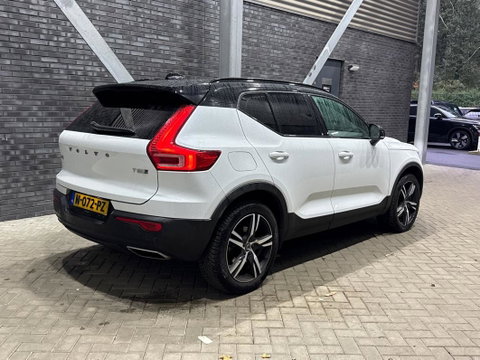 Volvo XC40 T5 Twin Engine R-Design | Harman/Kardon | Panoramadak | BLIS | Camera | Stoel+Stuurverwarming | Keyless | ACC | 19 Inch