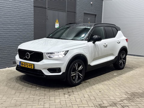 Volvo XC40 T5 Twin Engine R-Design | Harman/Kardon | Panoramadak | BLIS | Camera | Stoel+Stuurverwarming | Keyless | ACC | 19 Inch