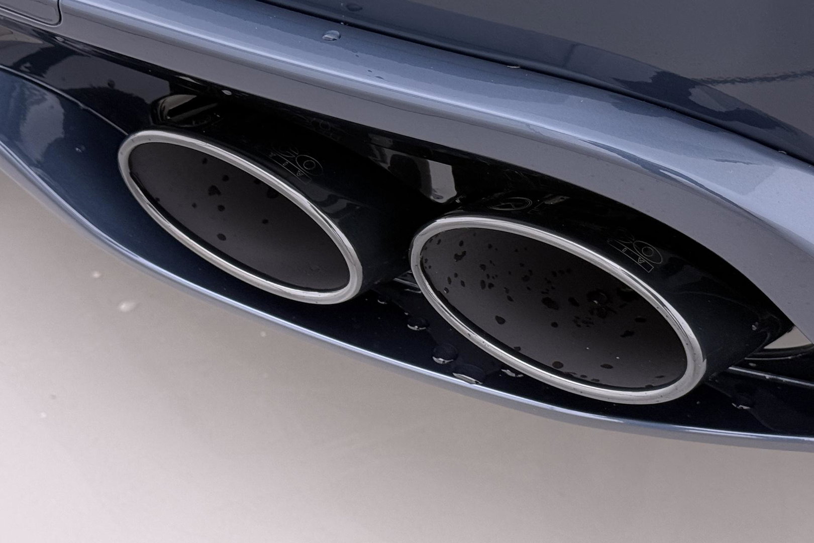Volvo XC90 T8 Ultra Black Edition | HEICO | Luchtvering | B&W | Stoelventilatie | 22 inch | Pilot Assist