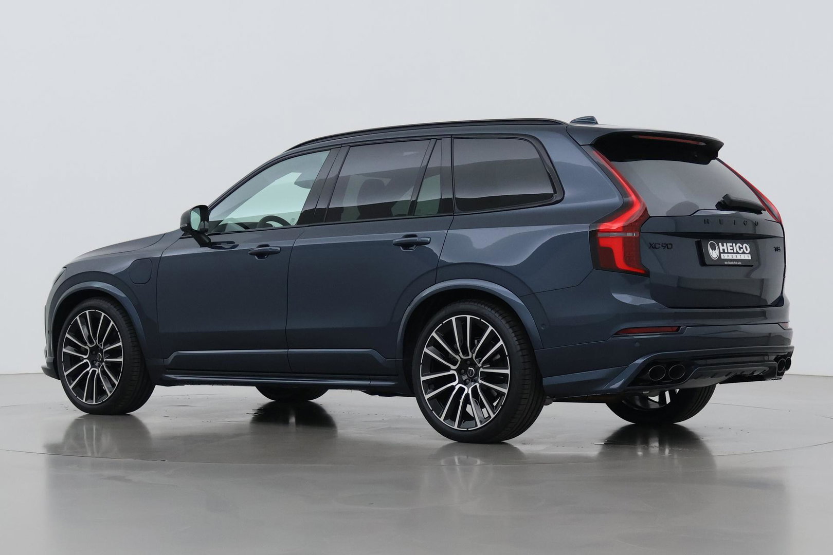Volvo XC90 T8 Ultra Black Edition | HEICO | Luchtvering | B&W | Stoelventilatie | 22 inch | Pilot Assist