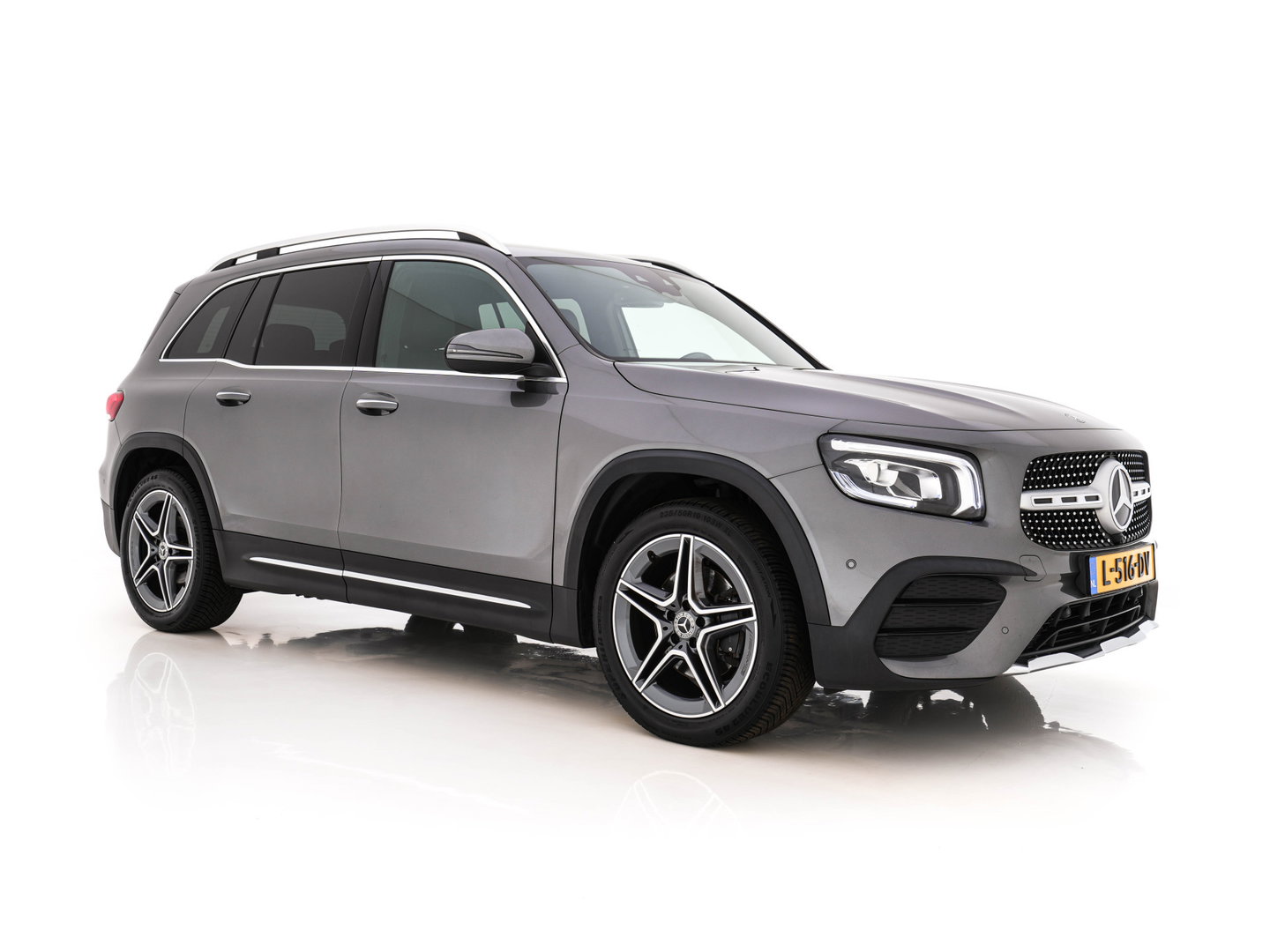 Mercedes-Benz GLB 180 d Premium Plus (INCL. BTW) *AUT | TOWBAR | LEATHER-MICROFIBRE | FULL-LED | AMBIENTLIGHT | WIDE-COCKPIT | HEATED-SPORTSEATS | KEYLESS | NAVI-FULLMAP | ECC | SHIFTPADDLES | PDC | CRUISE | 190''ALU*
