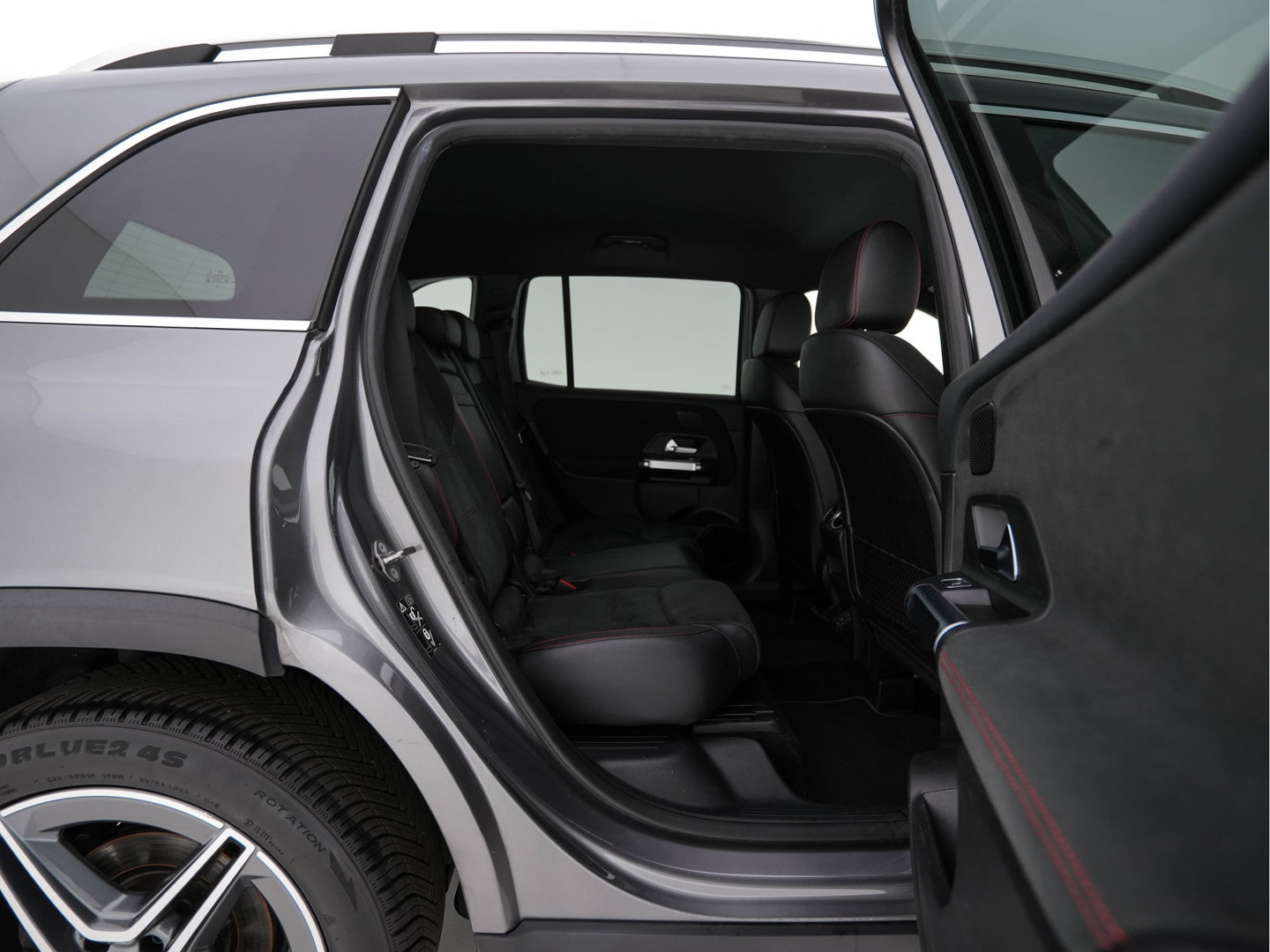 Mercedes-Benz GLB 180 d Premium Plus (INCL. BTW) *AUT | TOWBAR | LEATHER-MICROFIBRE | FULL-LED | AMBIENTLIGHT | WIDE-COCKPIT | HEATED-SPORTSEATS | KEYLESS | NAVI-FULLMAP | ECC | SHIFTPADDLES | PDC | CRUISE | 190''ALU*