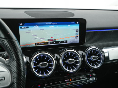 Mercedes-Benz GLB 180 d Premium Plus (INCL. BTW) *AUT | TOWBAR | LEATHER-MICROFIBRE | FULL-LED | AMBIENTLIGHT | WIDE-COCKPIT | HEATED-SPORTSEATS | KEYLESS | NAVI-FULLMAP | ECC | SHIFTPADDLES | PDC | CRUISE | 190''ALU*