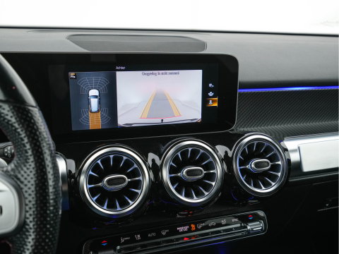 Mercedes-Benz GLB 180 d Premium Plus (INCL. BTW) *AUT | TOWBAR | LEATHER-MICROFIBRE | FULL-LED | AMBIENTLIGHT | WIDE-COCKPIT | HEATED-SPORTSEATS | KEYLESS | NAVI-FULLMAP | ECC | SHIFTPADDLES | PDC | CRUISE | 190''ALU*