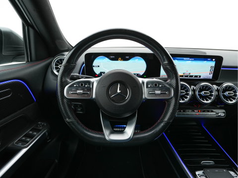 Mercedes-Benz GLB 180 d Premium Plus (INCL. BTW) *AUT | TOWBAR | LEATHER-MICROFIBRE | FULL-LED | AMBIENTLIGHT | WIDE-COCKPIT | HEATED-SPORTSEATS | KEYLESS | NAVI-FULLMAP | ECC | SHIFTPADDLES | PDC | CRUISE | 190''ALU*