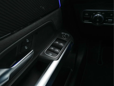 Mercedes-Benz GLB 180 d Premium Plus (INCL. BTW) *AUT | TOWBAR | LEATHER-MICROFIBRE | FULL-LED | AMBIENTLIGHT | WIDE-COCKPIT | HEATED-SPORTSEATS | KEYLESS | NAVI-FULLMAP | ECC | SHIFTPADDLES | PDC | CRUISE | 190''ALU*