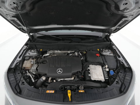 Mercedes-Benz GLB 180 d Premium Plus (INCL. BTW) *AUT | TOWBAR | LEATHER-MICROFIBRE | FULL-LED | AMBIENTLIGHT | WIDE-COCKPIT | HEATED-SPORTSEATS | KEYLESS | NAVI-FULLMAP | ECC | SHIFTPADDLES | PDC | CRUISE | 190''ALU*