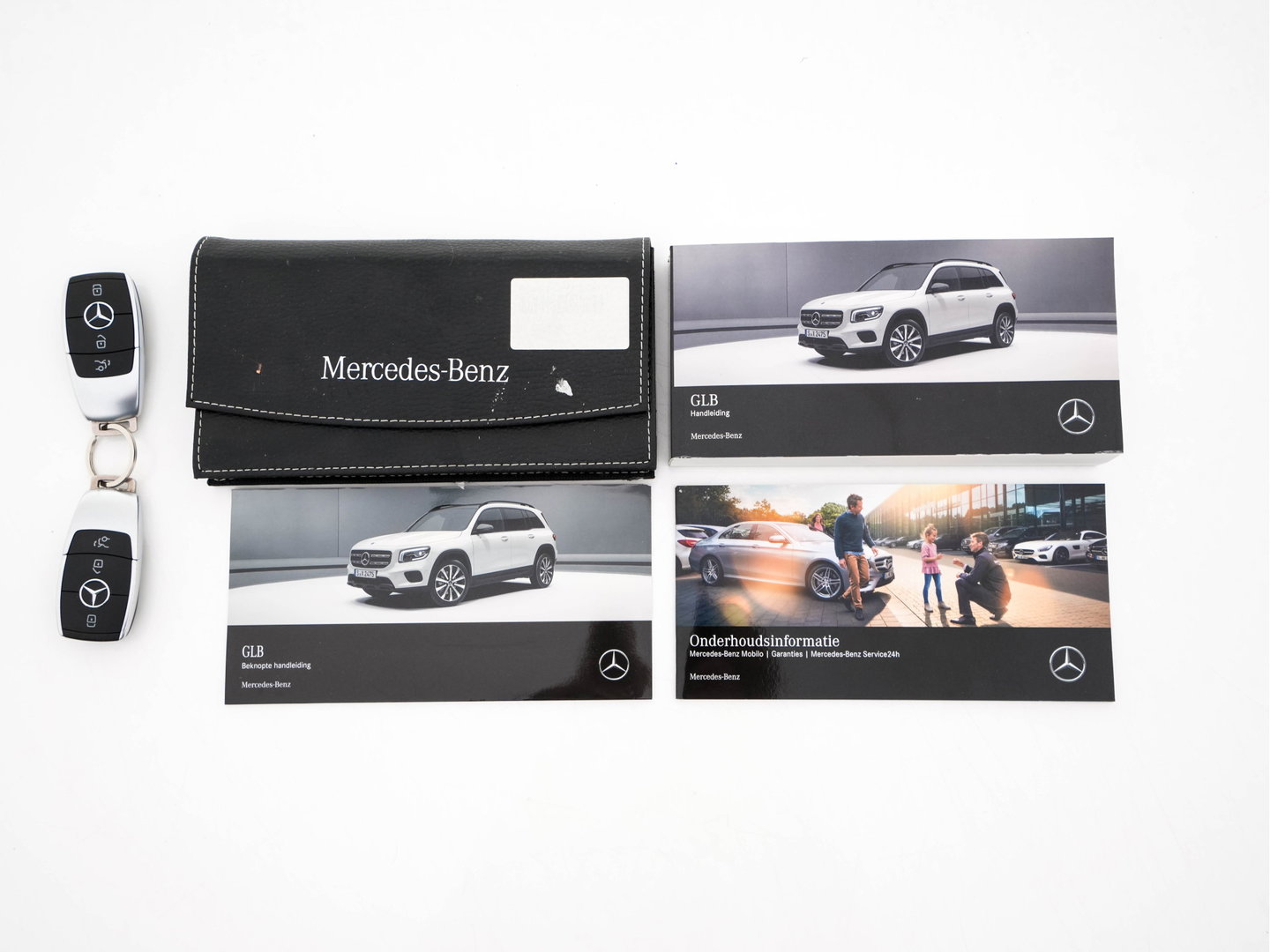 Mercedes-Benz GLB 180 d Premium Plus (INCL. BTW) *AUT | TOWBAR | LEATHER-MICROFIBRE | FULL-LED | AMBIENTLIGHT | WIDE-COCKPIT | HEATED-SPORTSEATS | KEYLESS | NAVI-FULLMAP | ECC | SHIFTPADDLES | PDC | CRUISE | 190''ALU*