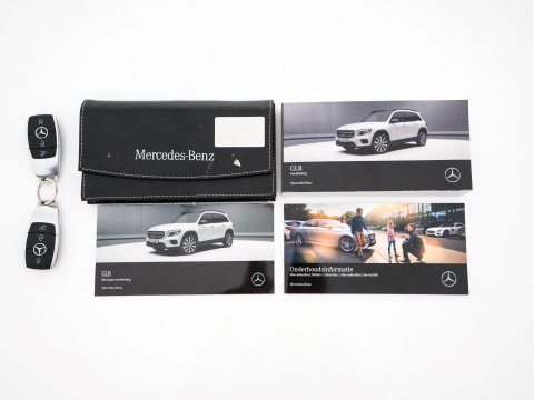 Mercedes-Benz GLB 180 d Premium Plus (INCL. BTW) *AUT | TOWBAR | LEATHER-MICROFIBRE | FULL-LED | AMBIENTLIGHT | WIDE-COCKPIT | HEATED-SPORTSEATS | KEYLESS | NAVI-FULLMAP | ECC | SHIFTPADDLES | PDC | CRUISE | 190''ALU*