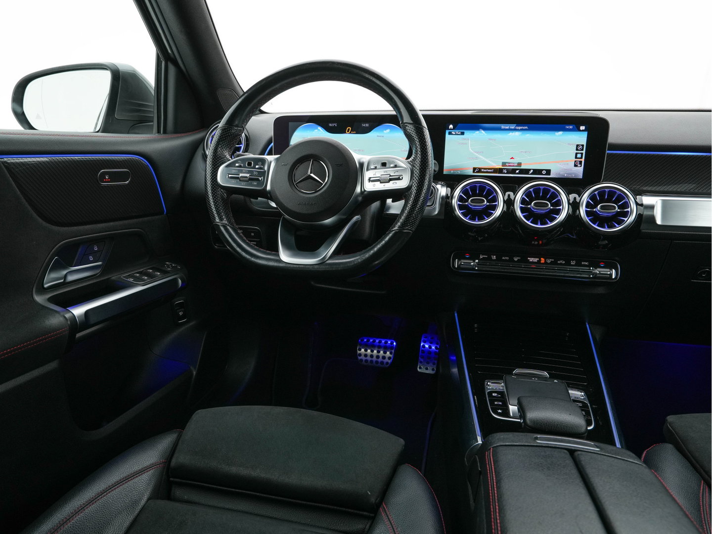 Mercedes-Benz GLB 180 d Premium Plus (INCL. BTW) *AUT | TOWBAR | LEATHER-MICROFIBRE | FULL-LED | AMBIENTLIGHT | WIDE-COCKPIT | HEATED-SPORTSEATS | KEYLESS | NAVI-FULLMAP | ECC | SHIFTPADDLES | PDC | CRUISE | 190''ALU*
