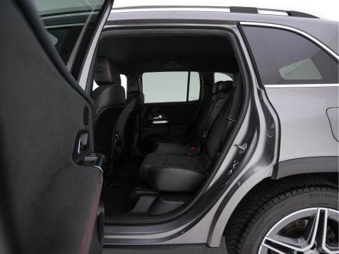 Mercedes-Benz GLB 180 d Premium Plus (INCL. BTW) *AUT | TOWBAR | LEATHER-MICROFIBRE | FULL-LED | AMBIENTLIGHT | WIDE-COCKPIT | HEATED-SPORTSEATS | KEYLESS | NAVI-FULLMAP | ECC | SHIFTPADDLES | PDC | CRUISE | 190''ALU*