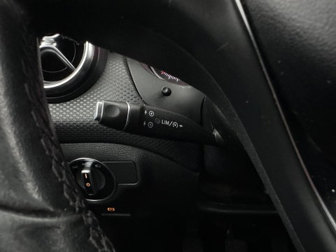 Mercedes-Benz A-Klasse 180 d Lease Edition Plus *LEATHER-FABRIC | NAVI-FULLMAP | CLIMA | COMFORTSEATS | CRUISE | KEYLESS | TOWBAR | 16''ALU*