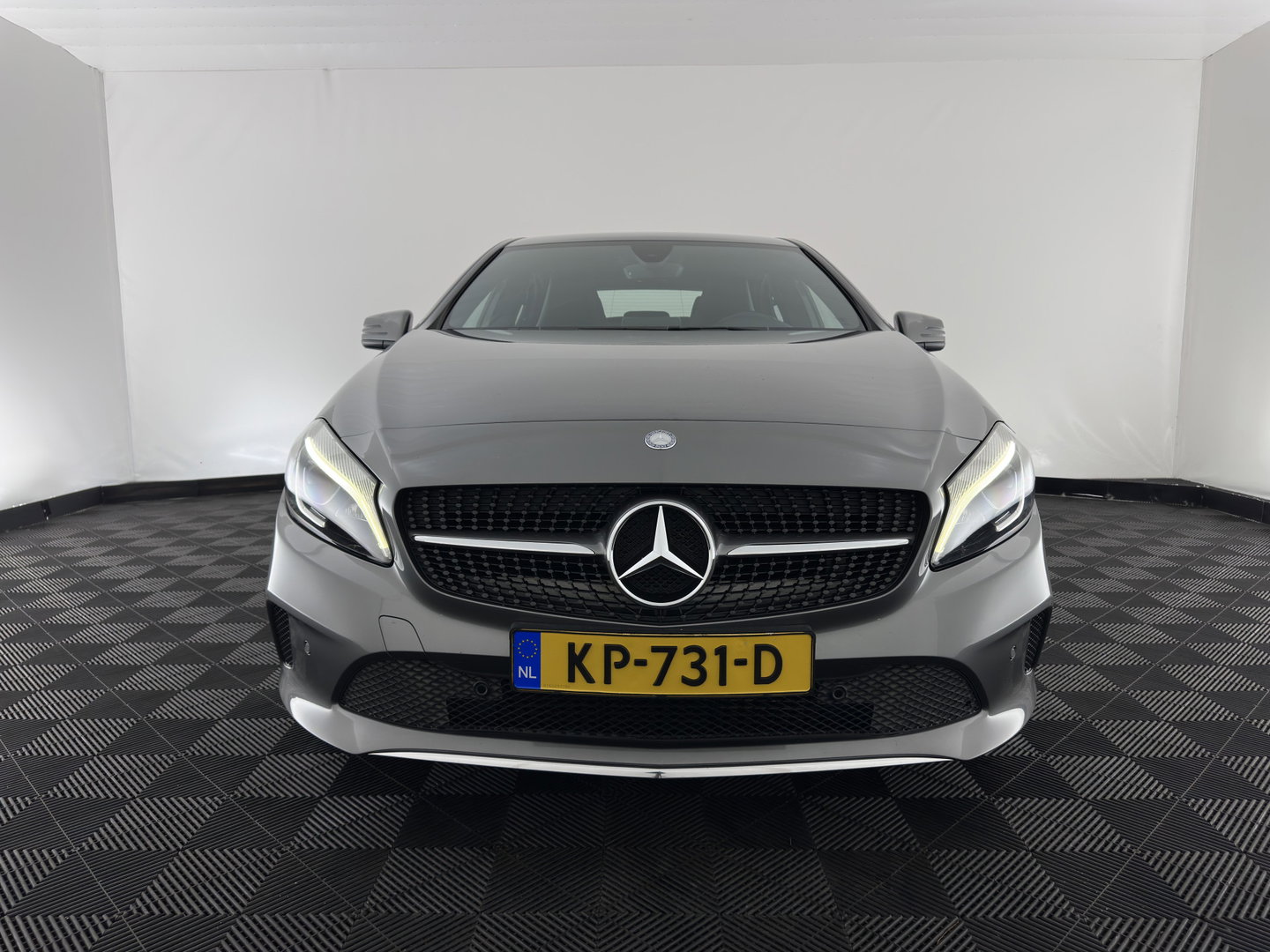 Mercedes-Benz A-Klasse 180 d Lease Edition Plus *LEATHER-FABRIC | NAVI-FULLMAP | CLIMA | COMFORTSEATS | CRUISE | KEYLESS | TOWBAR | 16''ALU*