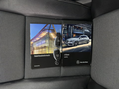 Mercedes-Benz A-Klasse 180 d Lease Edition Plus *LEATHER-FABRIC | NAVI-FULLMAP | CLIMA | COMFORTSEATS | CRUISE | KEYLESS | TOWBAR | 16''ALU*