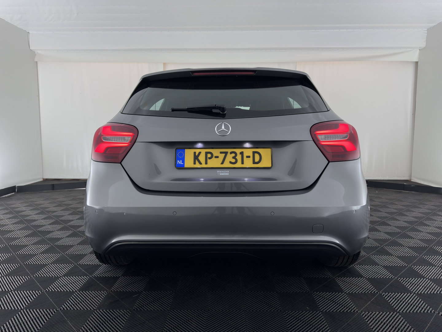 Mercedes-Benz A-Klasse 180 d Lease Edition Plus *LEATHER-FABRIC | NAVI-FULLMAP | CLIMA | COMFORTSEATS | CRUISE | KEYLESS | TOWBAR | 16''ALU*