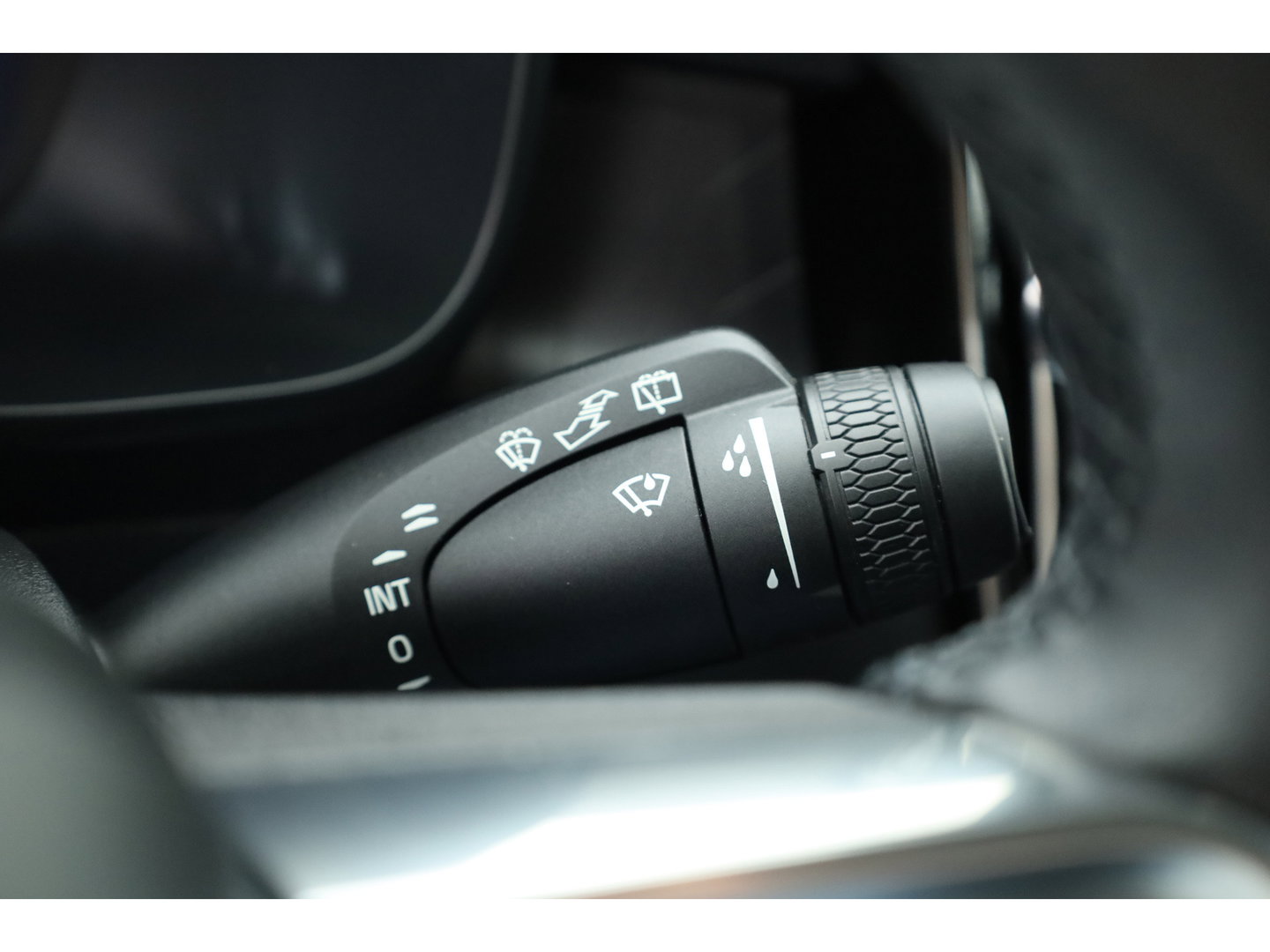 Volvo XC40 1.5 T5 Plug-in hybrid Plus Bright | Leer | ACC | Blis | 20' | H&K Audio | Memory stoelen | Achteruitrijcamera |