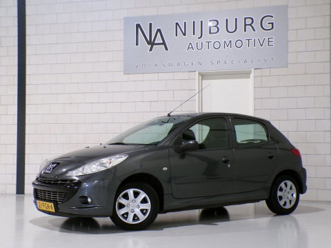 Peugeot 206+ 1.4 XS "Origineel NL!" Trekhaak Bluetooth Airco Garantie 4-seizoenen banden Nieuwe-APK ! Zeer nette & goede auto !