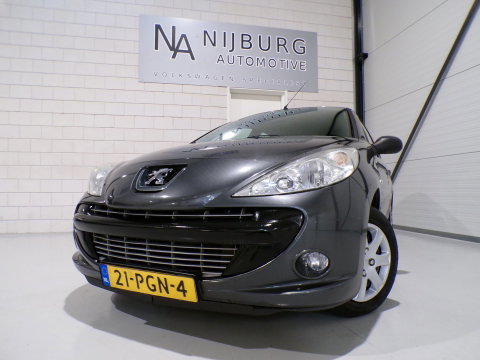 Peugeot 206+ 1.4 XS "Origineel NL!" Trekhaak Bluetooth Airco Garantie 4-seizoenen banden Nieuwe-APK ! Zeer nette & goede auto !