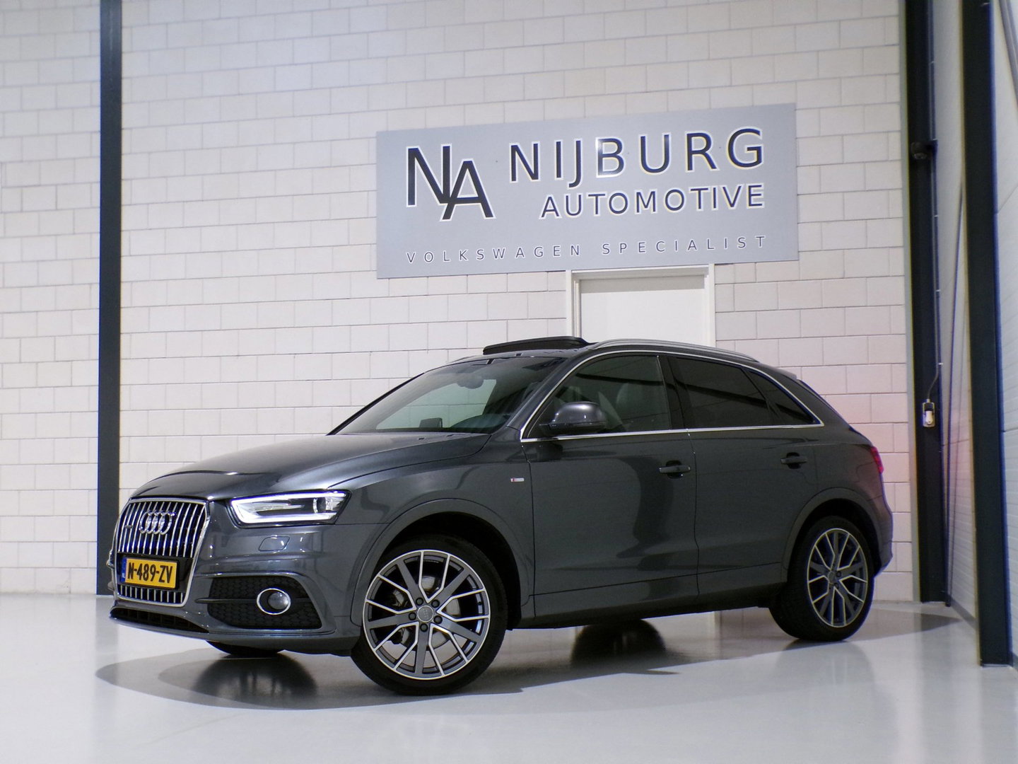 Audi Q3 2.0 TFSI Quattro S Line "Automaat" 2X S-Line Pano Stoelverwarming Xenon-LED 19"Velgen Navigatie Cruise-control Garantie