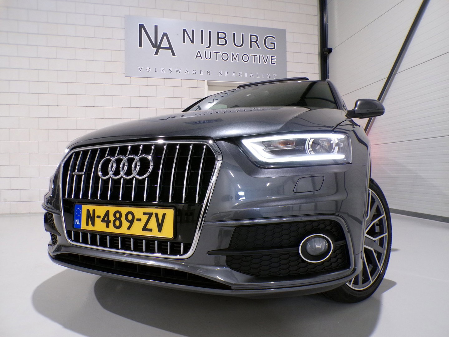 Audi Q3 2.0 TFSI Quattro S Line "Automaat" 2X S-Line Pano Stoelverwarming Xenon-LED 19"Velgen Navigatie Cruise-control Garantie