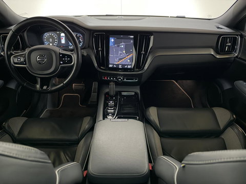 Volvo V60 2.0 T8 Twin Engine AWD R-Design Pano H/K 360° HUD Trekh.
