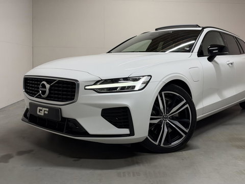 Volvo V60 2.0 T8 Twin Engine AWD R-Design Pano H/K 360° HUD Trekh.