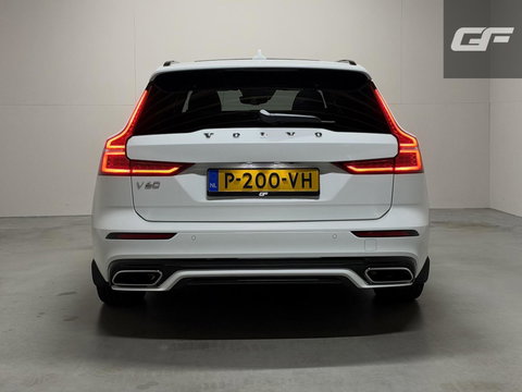 Volvo V60 2.0 T8 Twin Engine AWD R-Design Pano H/K 360° HUD Trekh.