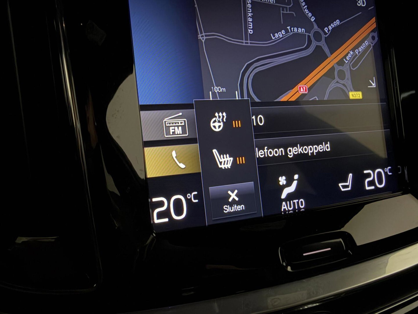 Volvo V60 2.0 T8 Twin Engine AWD R-Design Pano H/K 360° HUD Trekh.
