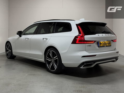 Volvo V60 2.0 T8 Twin Engine AWD R-Design Pano H/K 360° HUD Trekh.