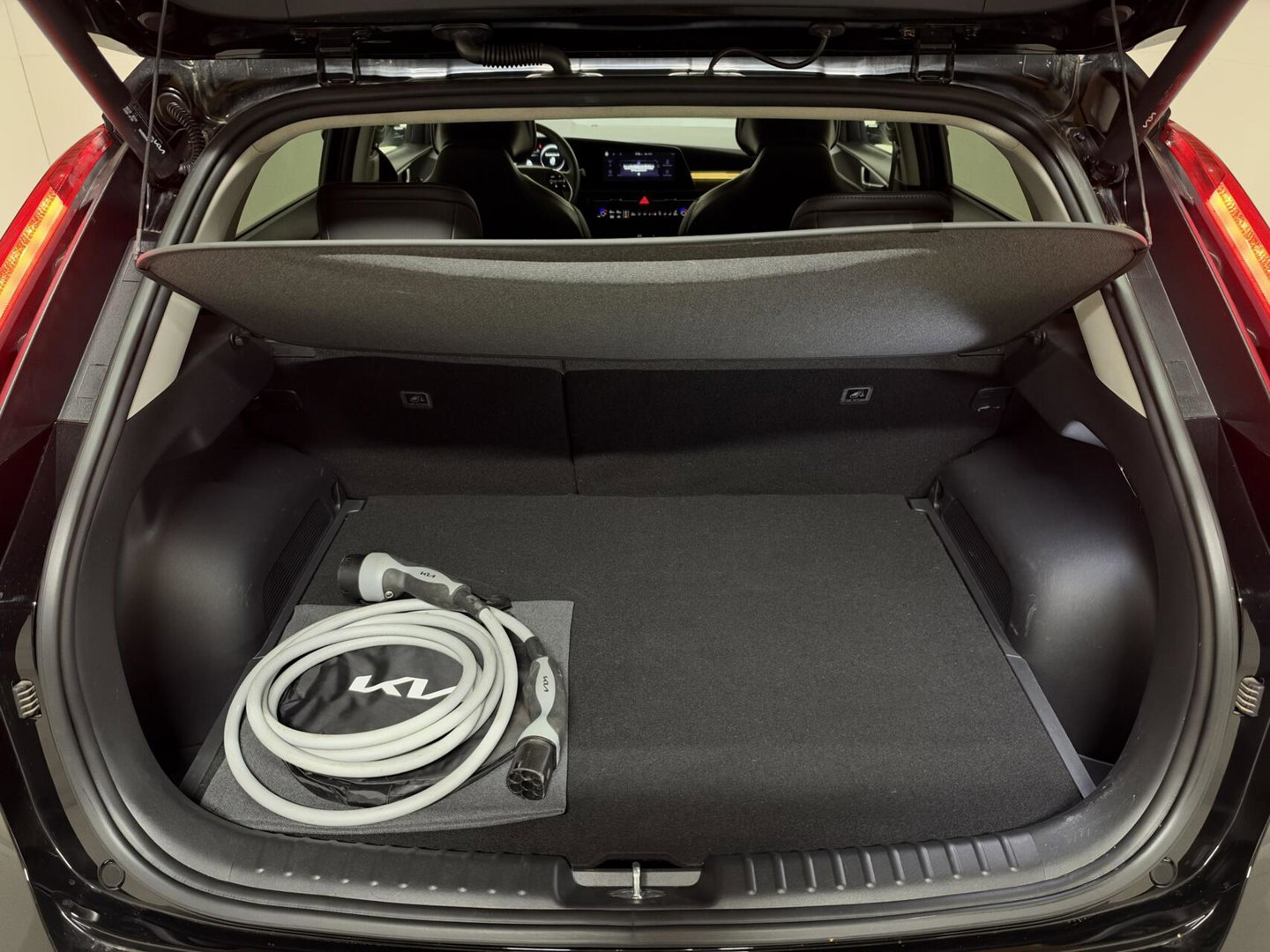 Kia Niro EV Edition 64.8 kWh Pano HUD Camera Carplay Stoel/Stuur verwarming