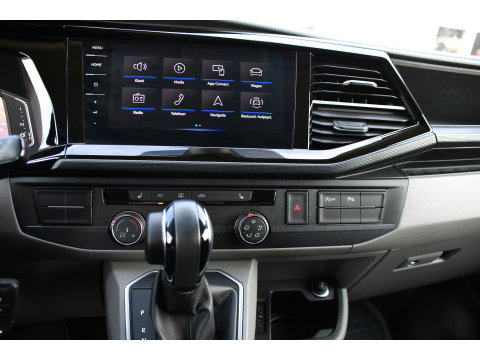 Volkswagen Transporter 2.0 TDI L2H1 30 DC Bulli Virtual, Adpatieve Cruise, Carplay, LED, Leder, Stoelverwarming, Trekhaak, Automaat, Uniek!