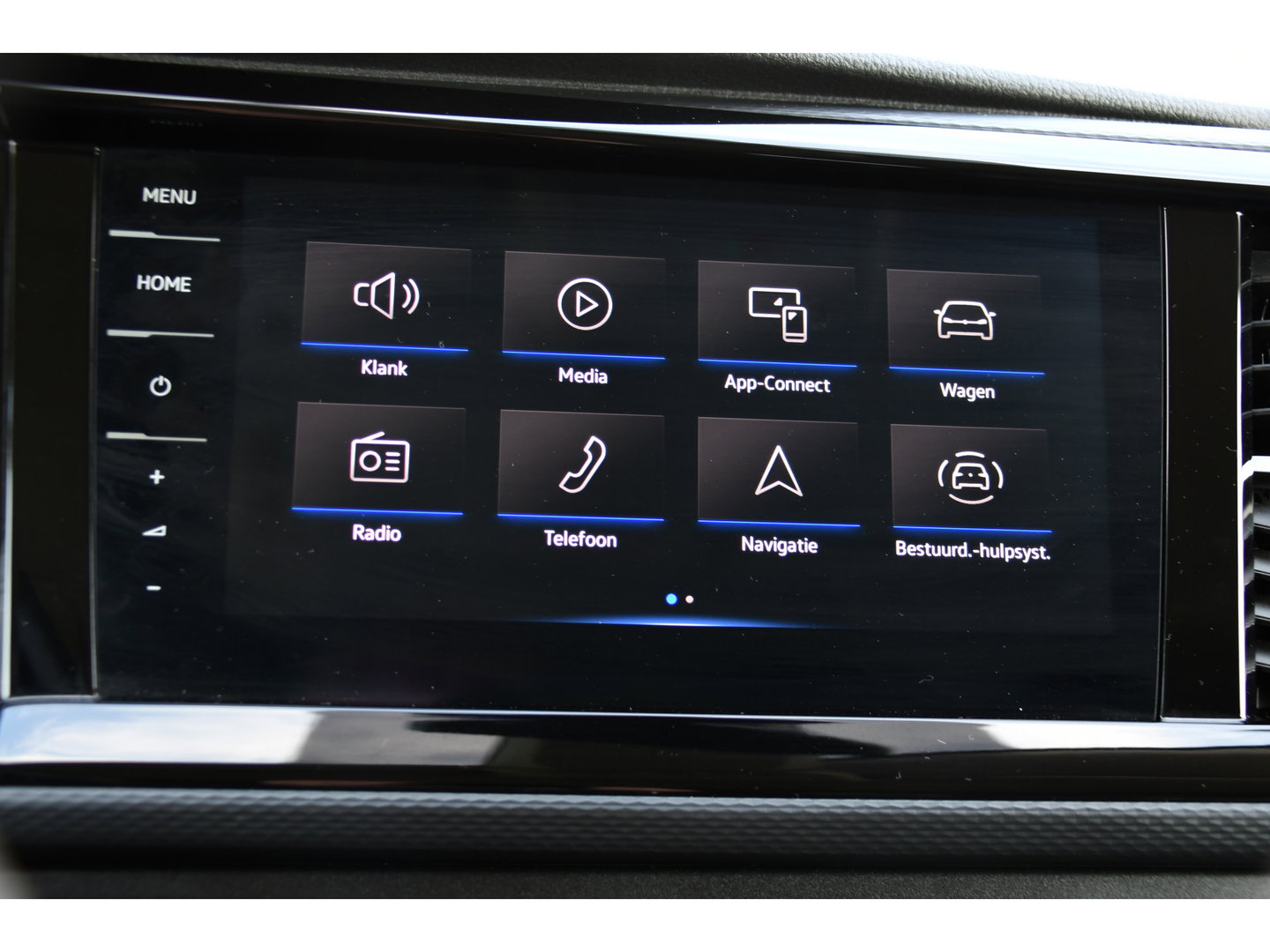 Volkswagen Transporter 2.0 TDI L2H1 30 DC Bulli Virtual, Adpatieve Cruise, Carplay, LED, Leder, Stoelverwarming, Trekhaak, Automaat, Uniek!